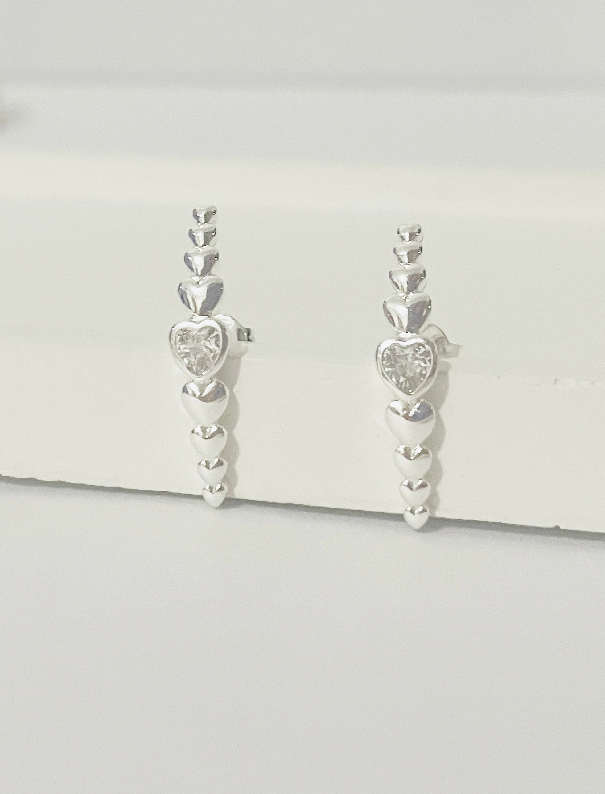 Ear Cuff Coração de Cristal