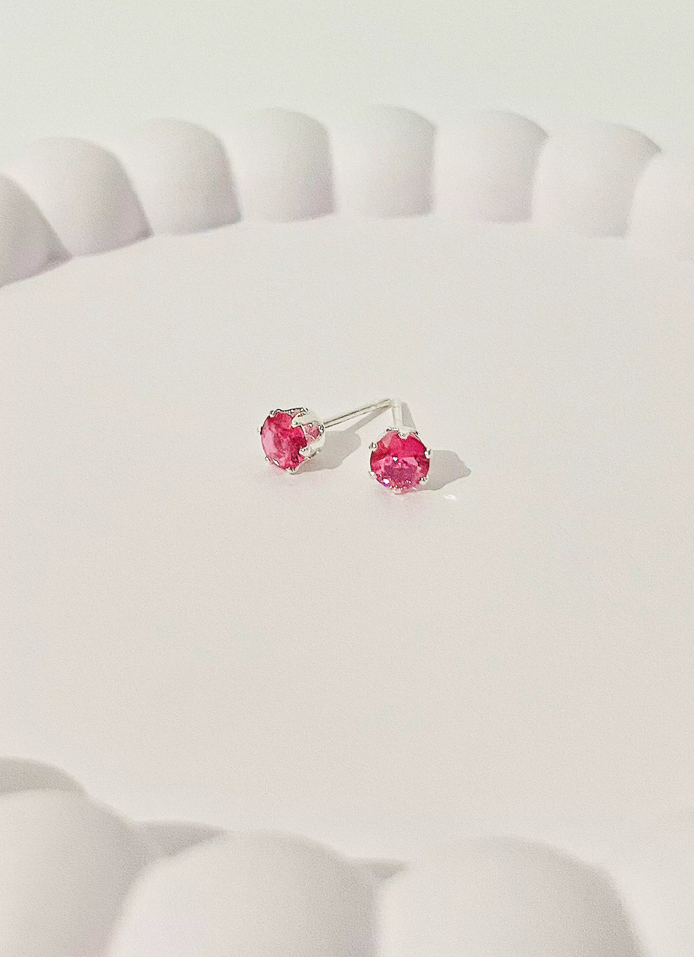 Brinco Ponto de Luz Fucsia