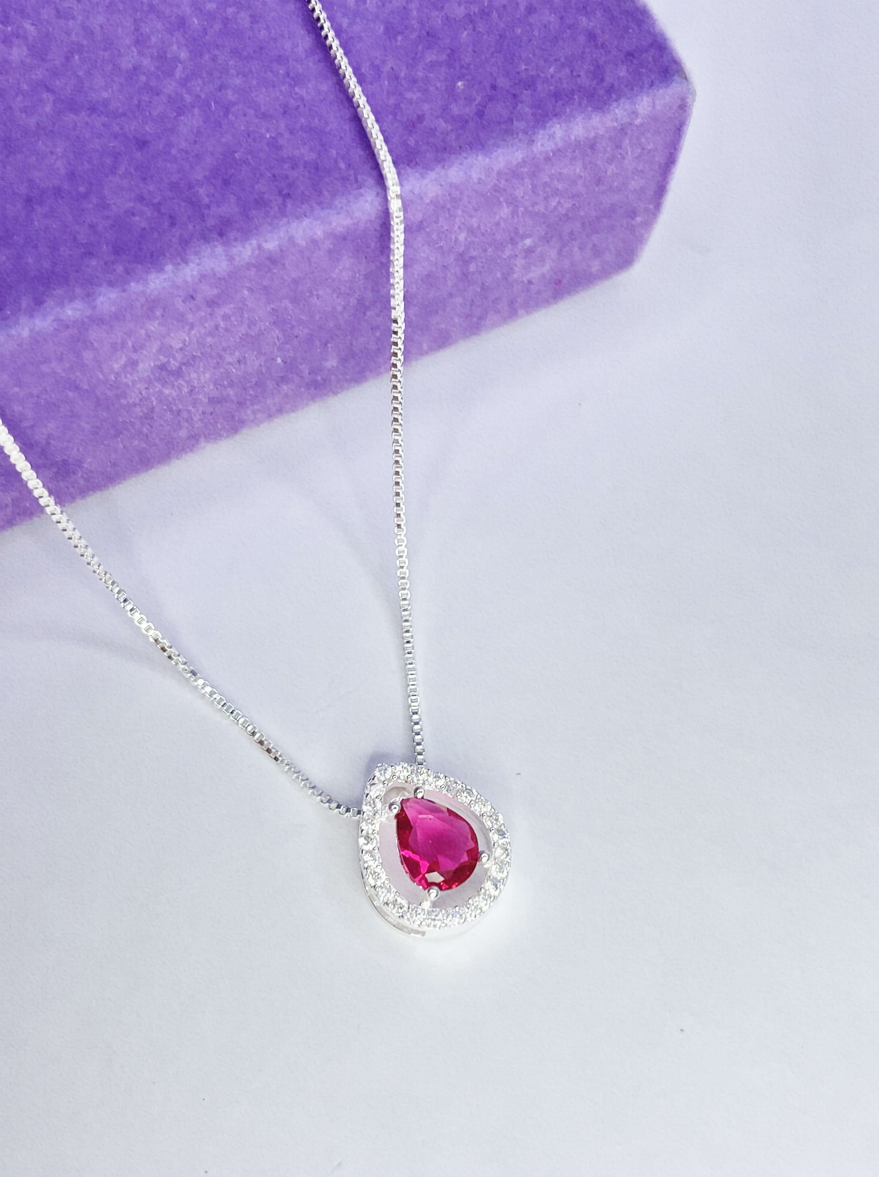 Colar Gota Pink Cravejada