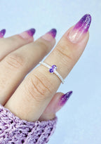 Anel Solitário Cravejado Lilás