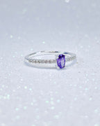 Anel Solitário Cravejado Lilás