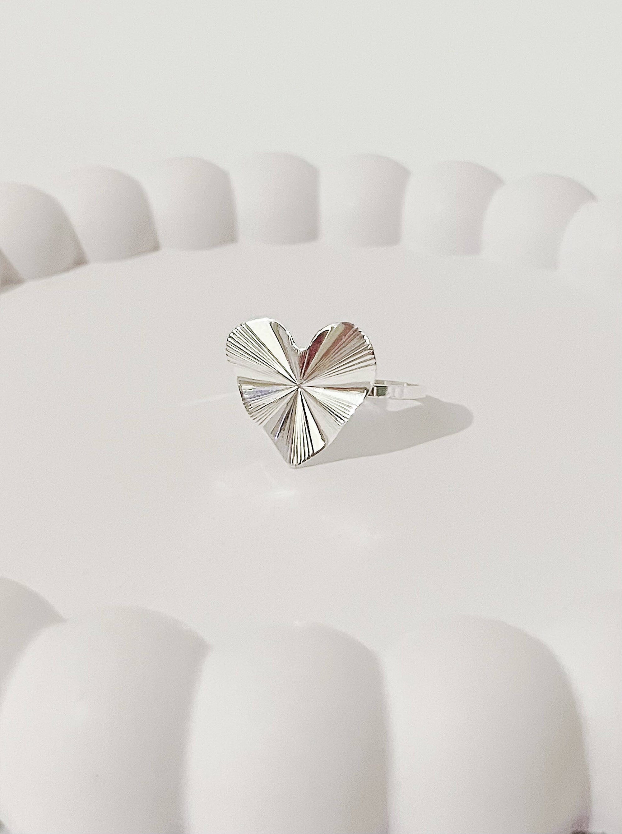 Anel Coração Ondulado