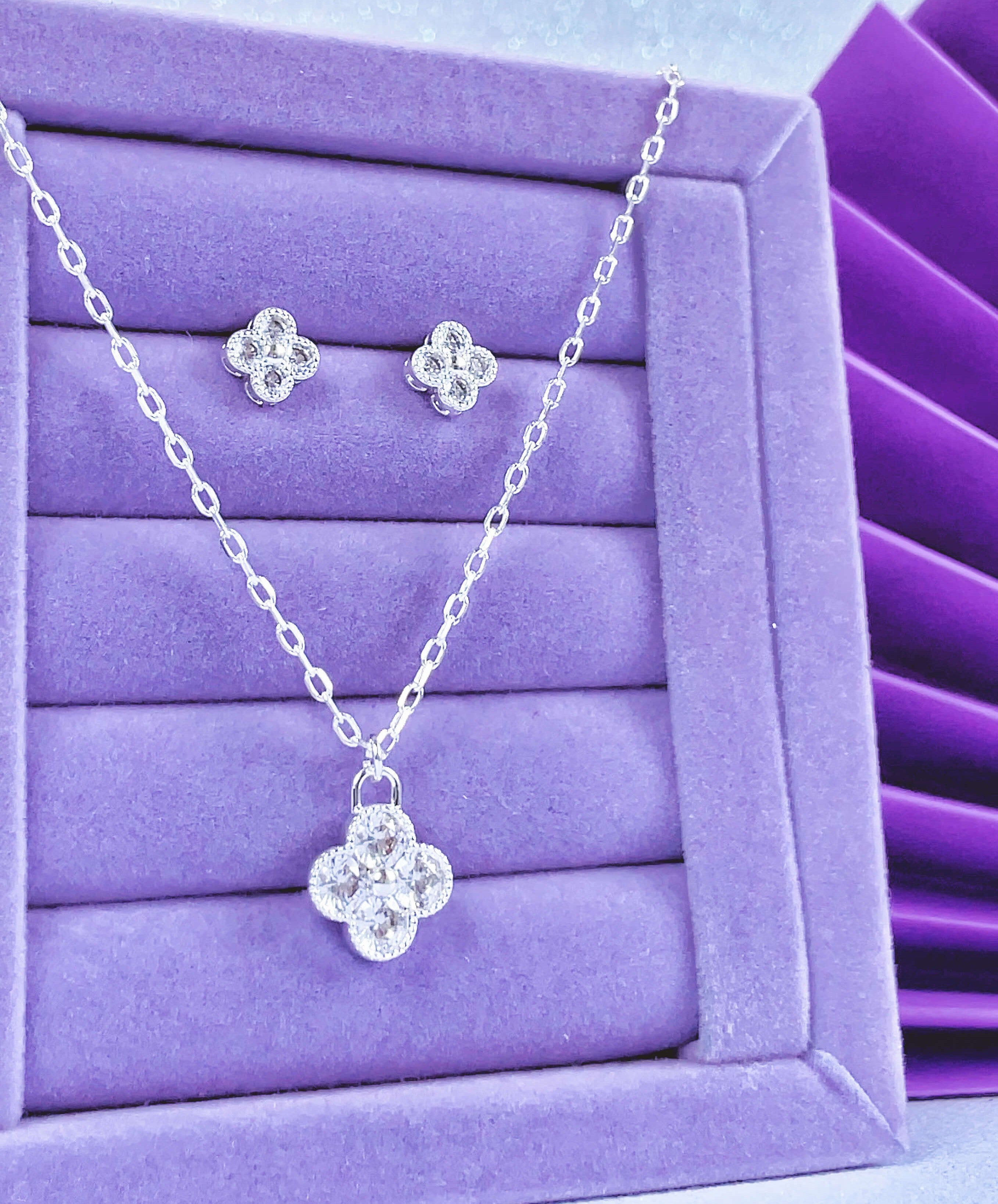 Conjunto Trevo Shine