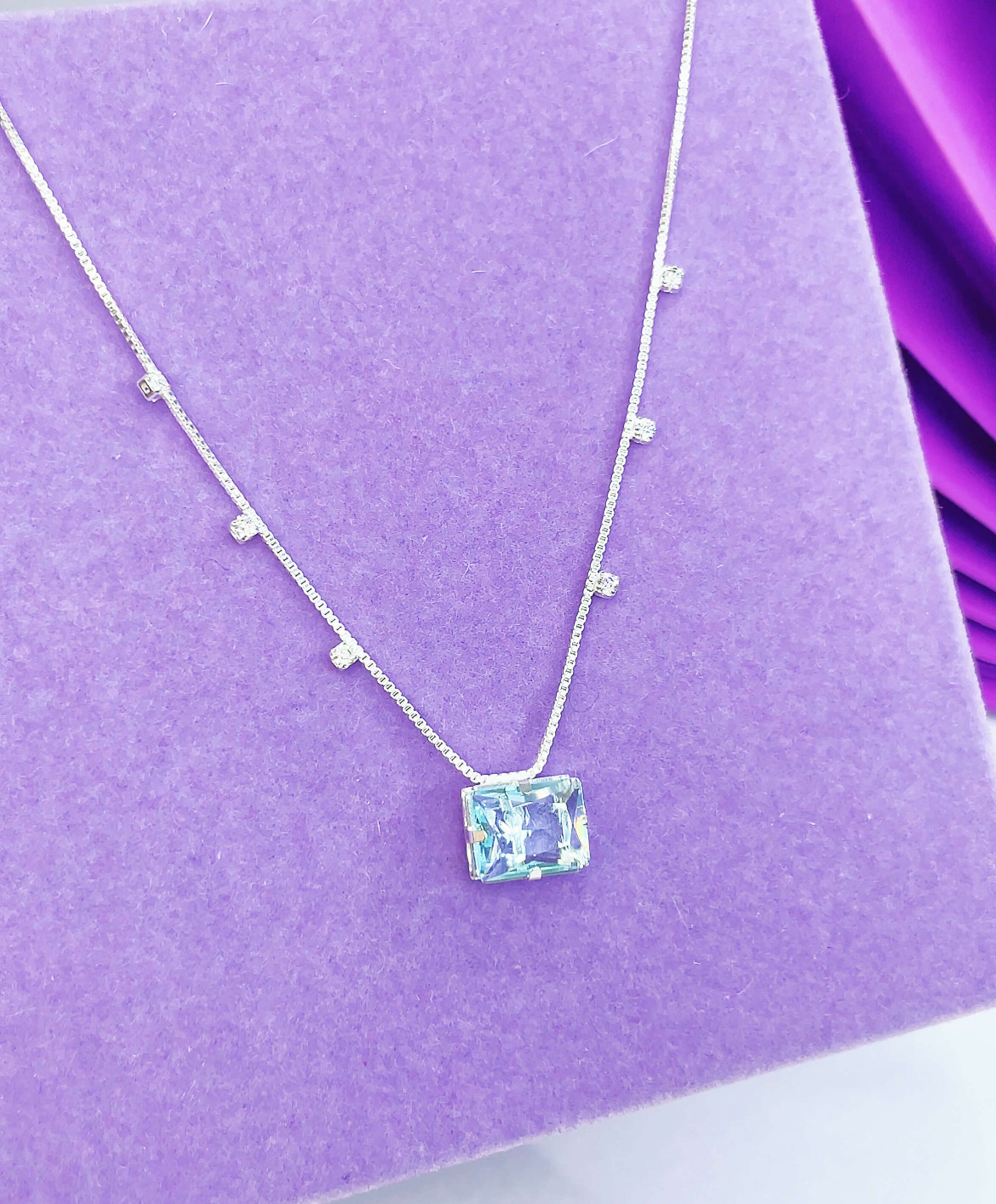 Colar Ilumine Azul bebê