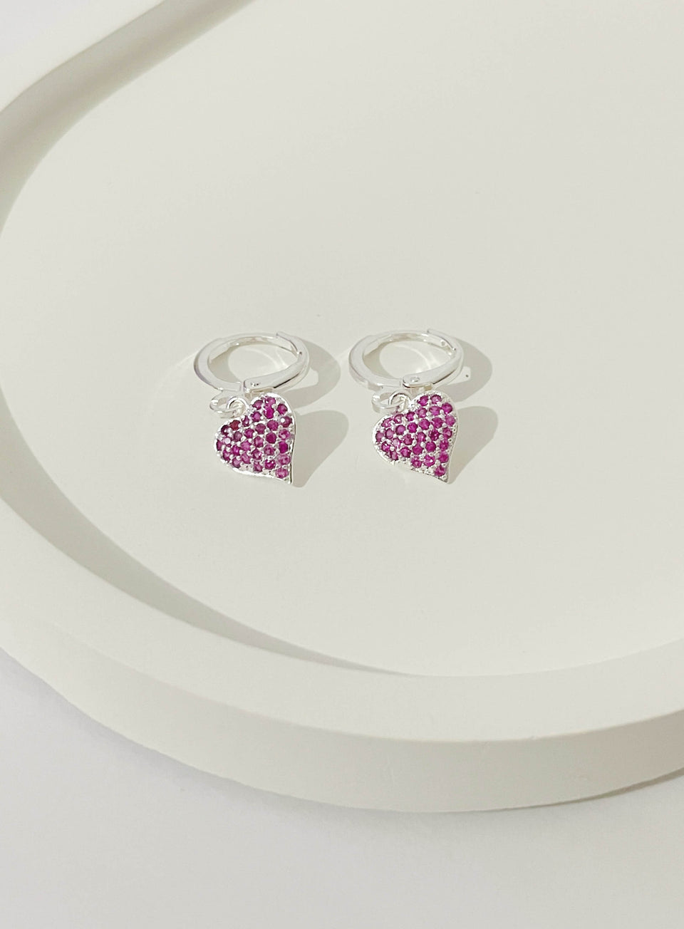 Argolinha Coração Cravejado Fucsia