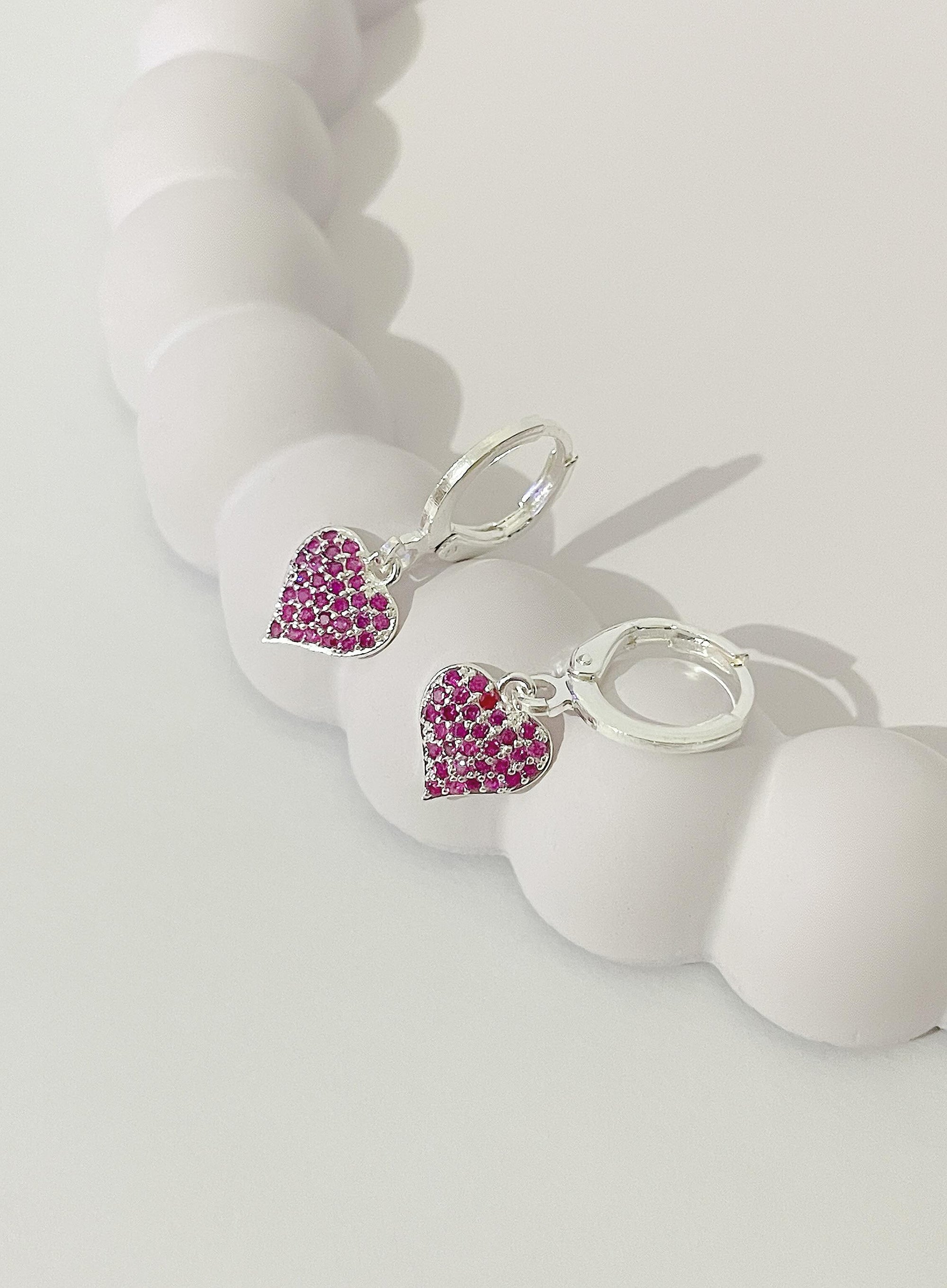 Argolinha Coração Cravejado Fucsia