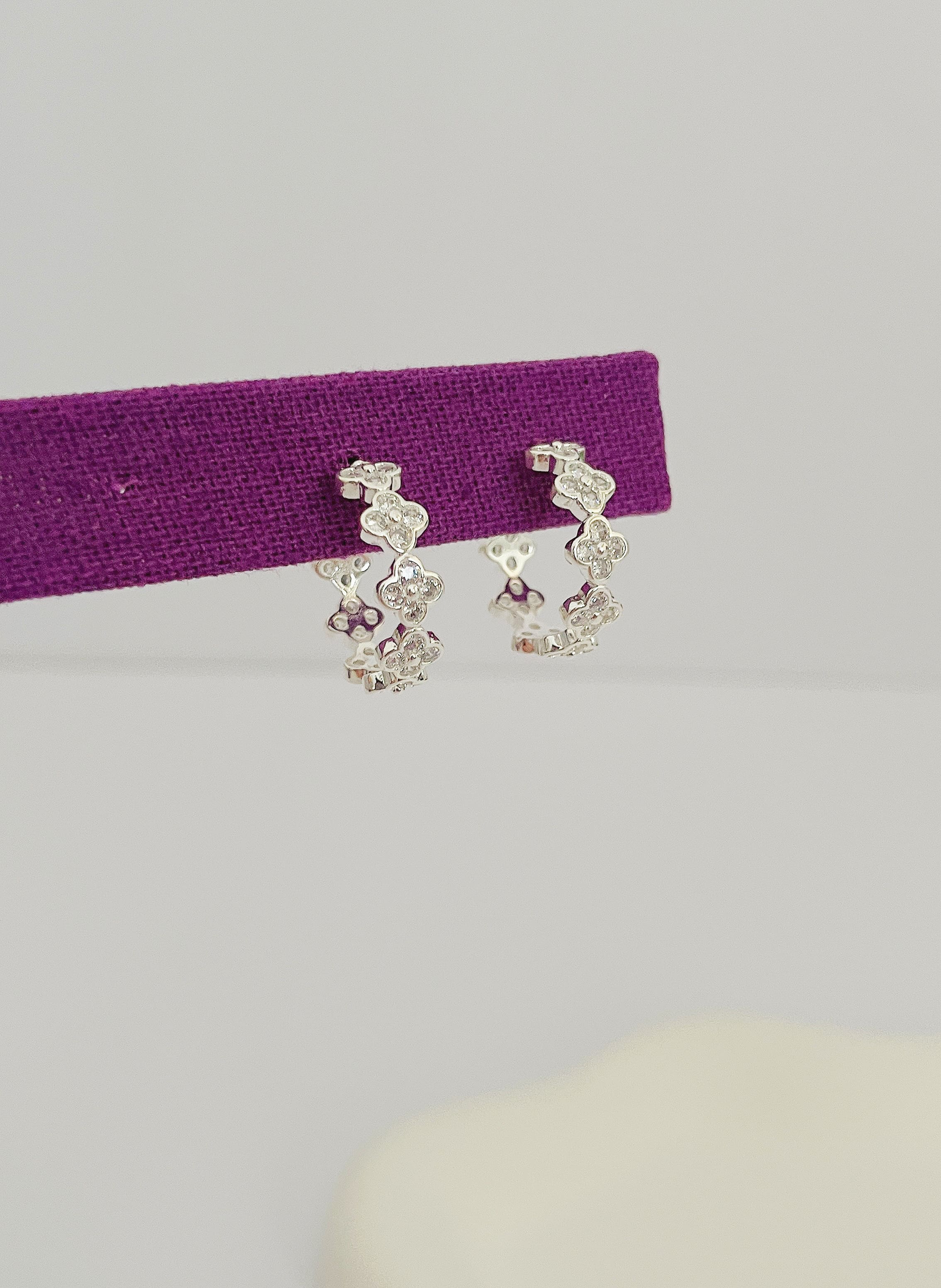 Brinco Argola Trevos