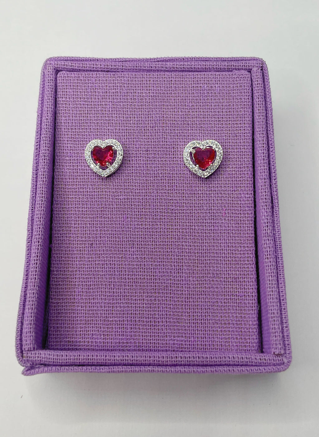 Brinco Coração Cravejado Cherry