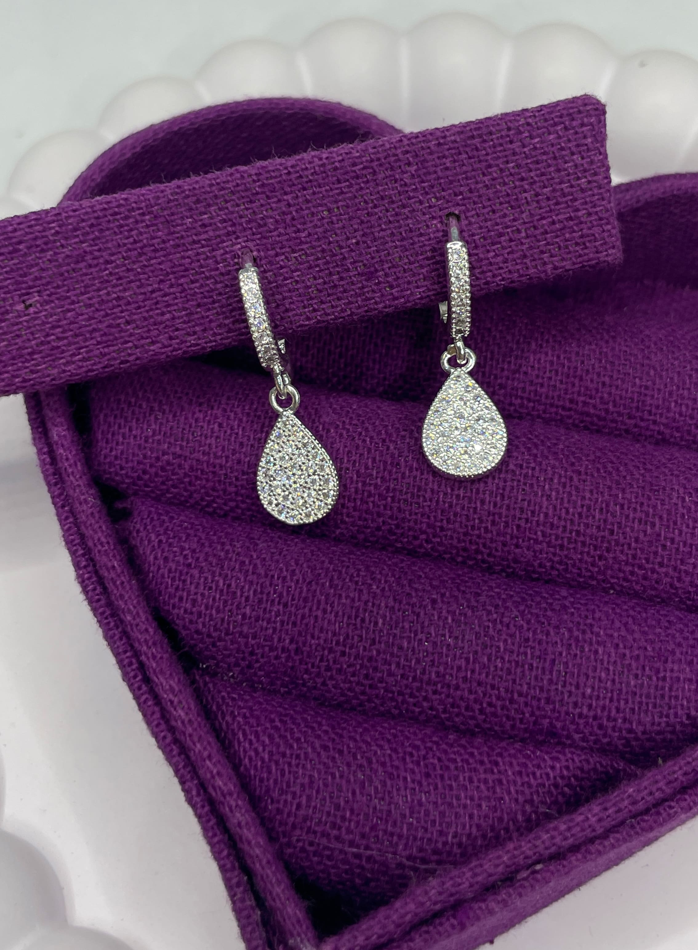 Argola Gota Cravejada