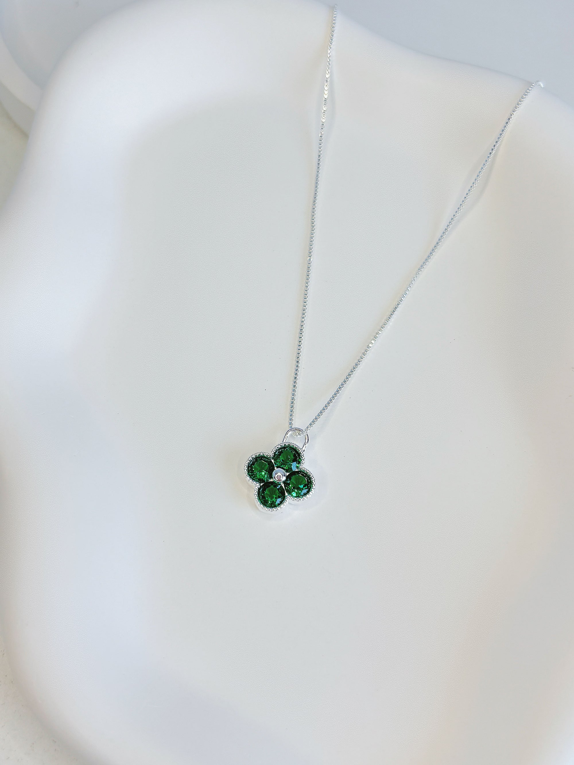 Colar Trevo Zircônia Verde