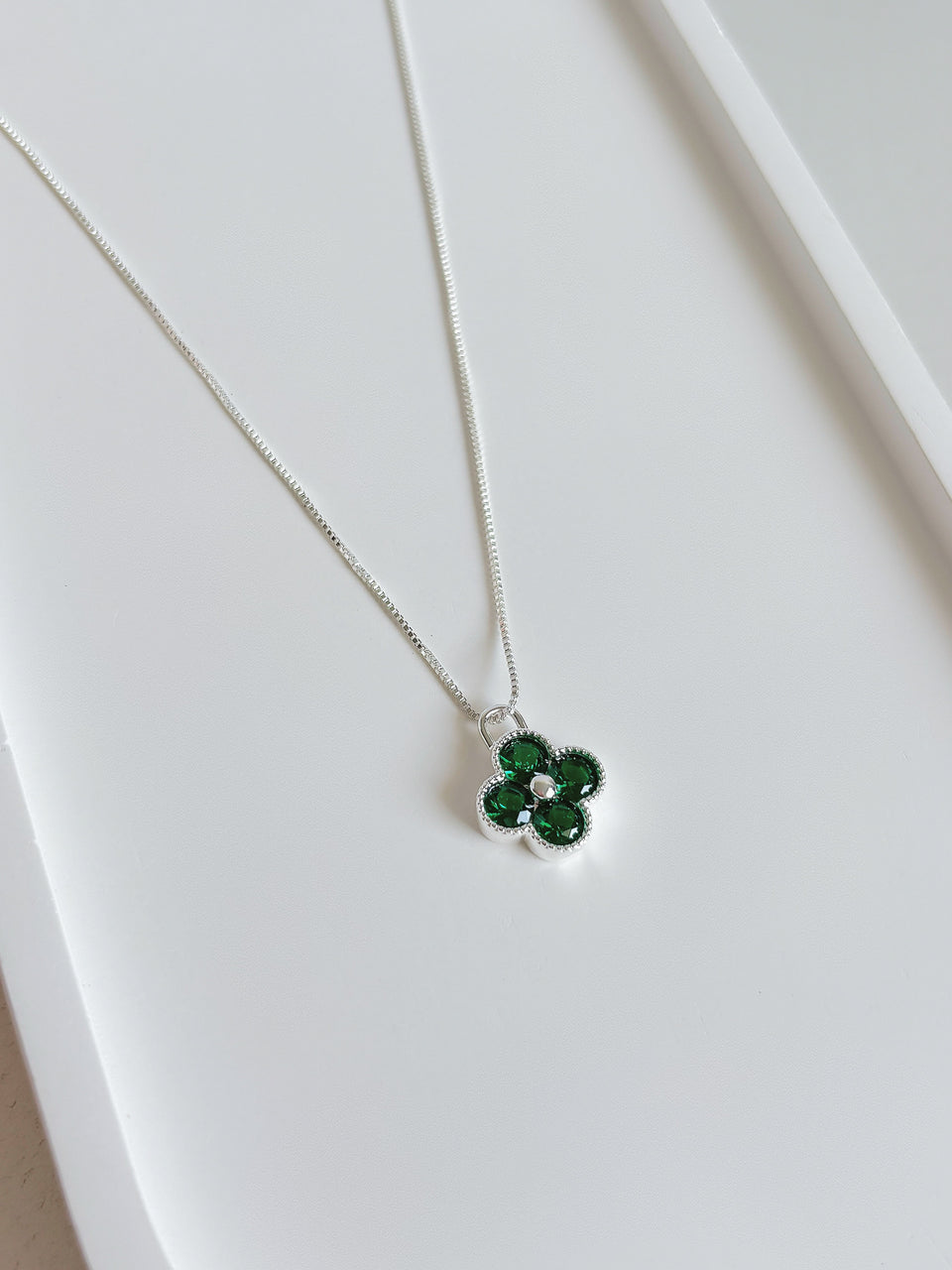 Colar Trevo Zircônia Verde