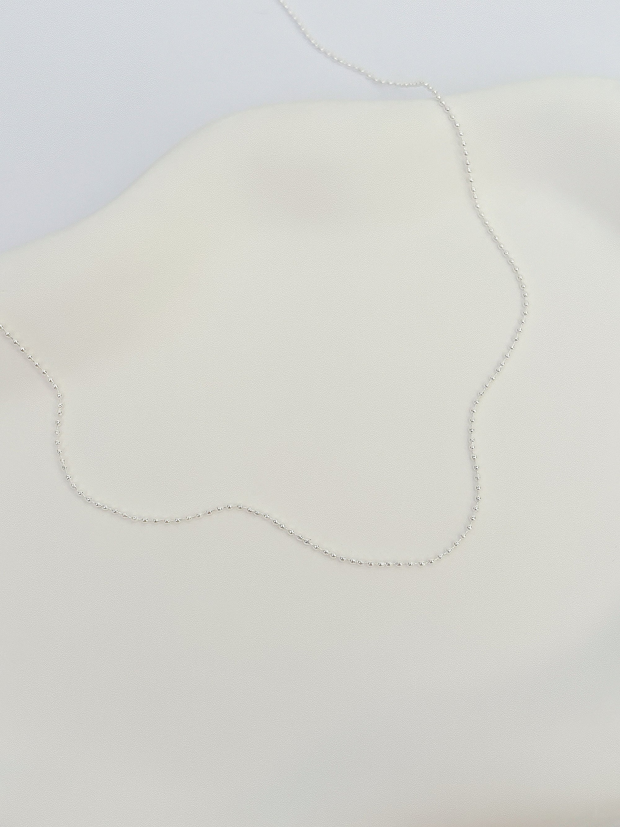 Choker Mini Bolinhas