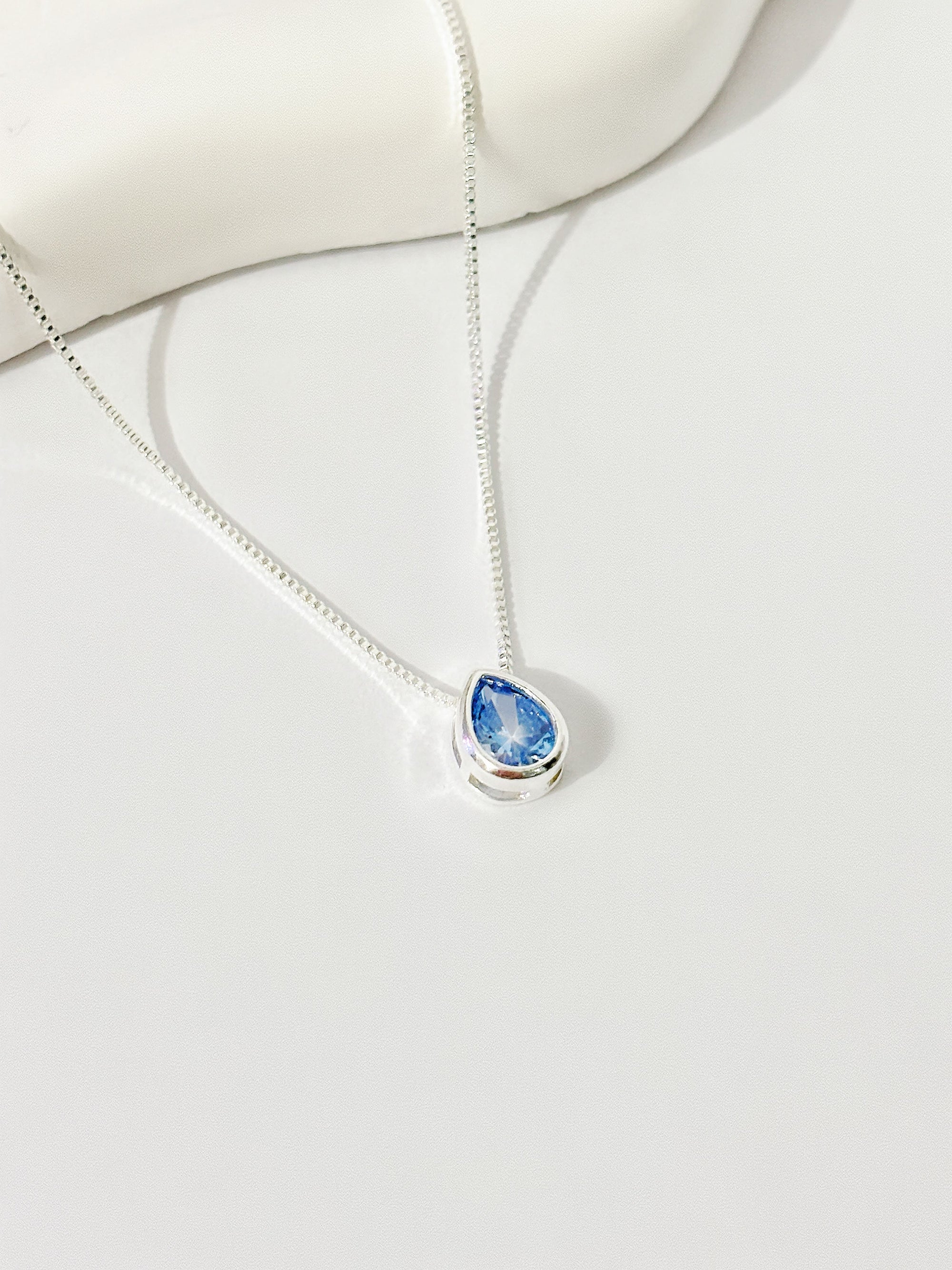 Colar Gota Azul