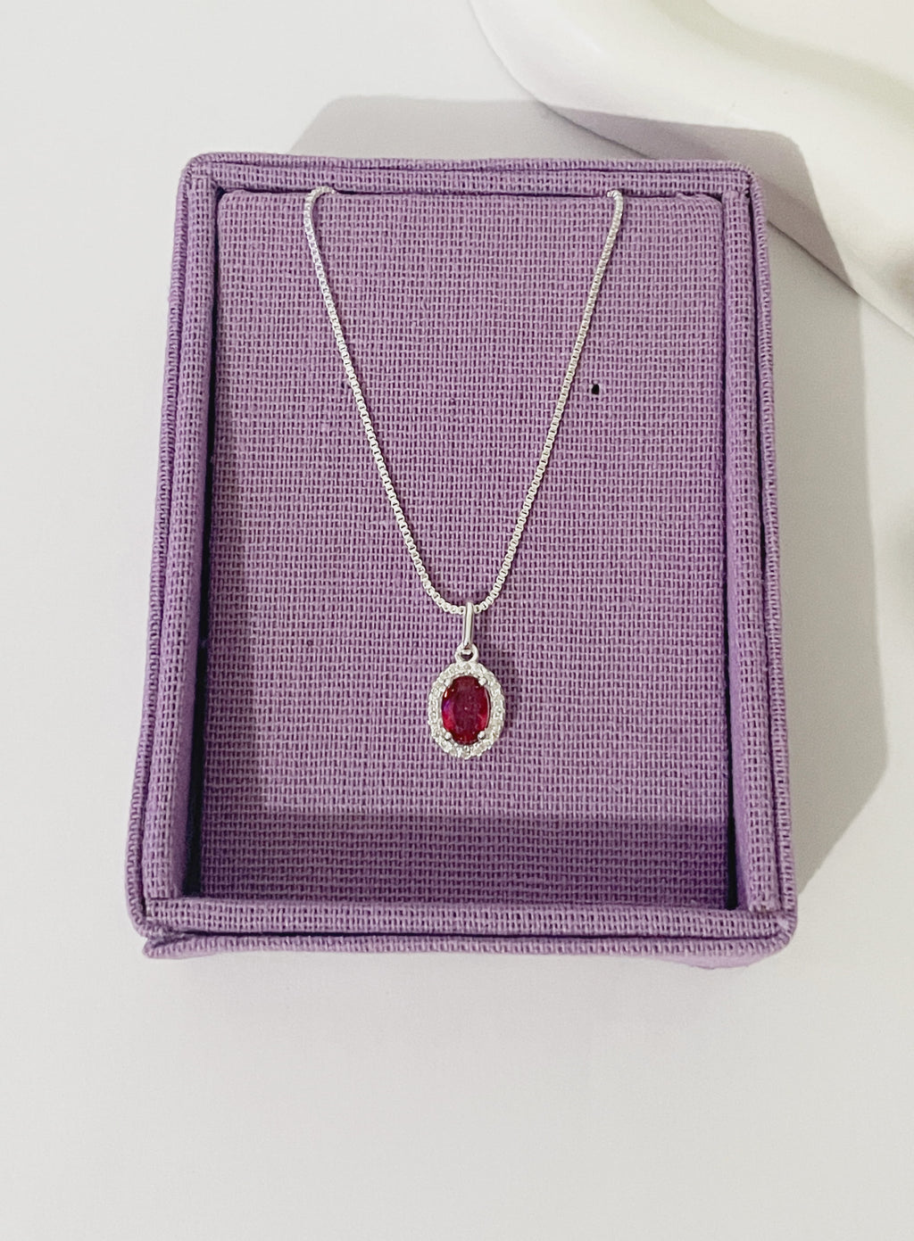 Colar Cherry Cravejado