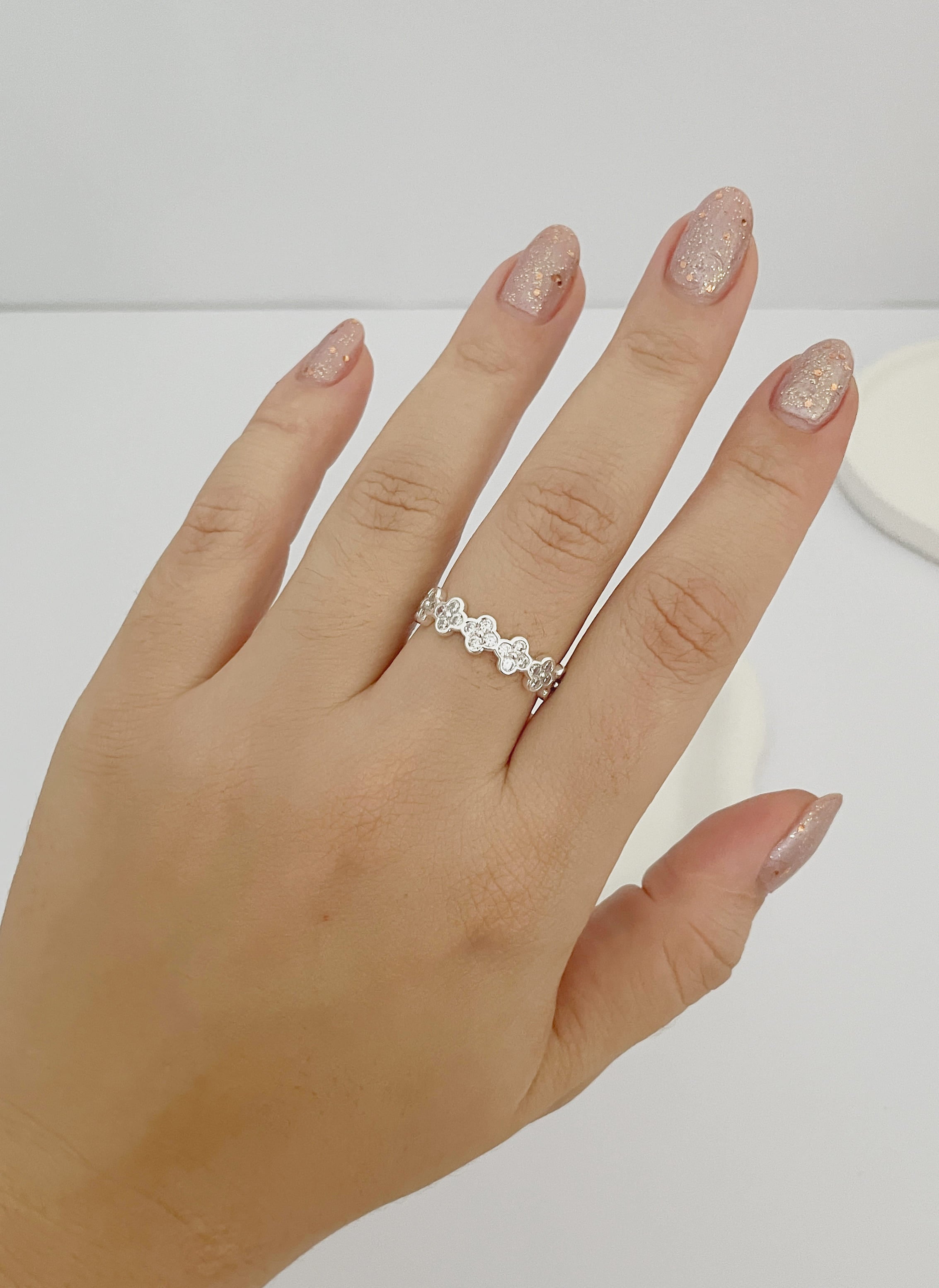 Anel Regulável Trevos Cravejados