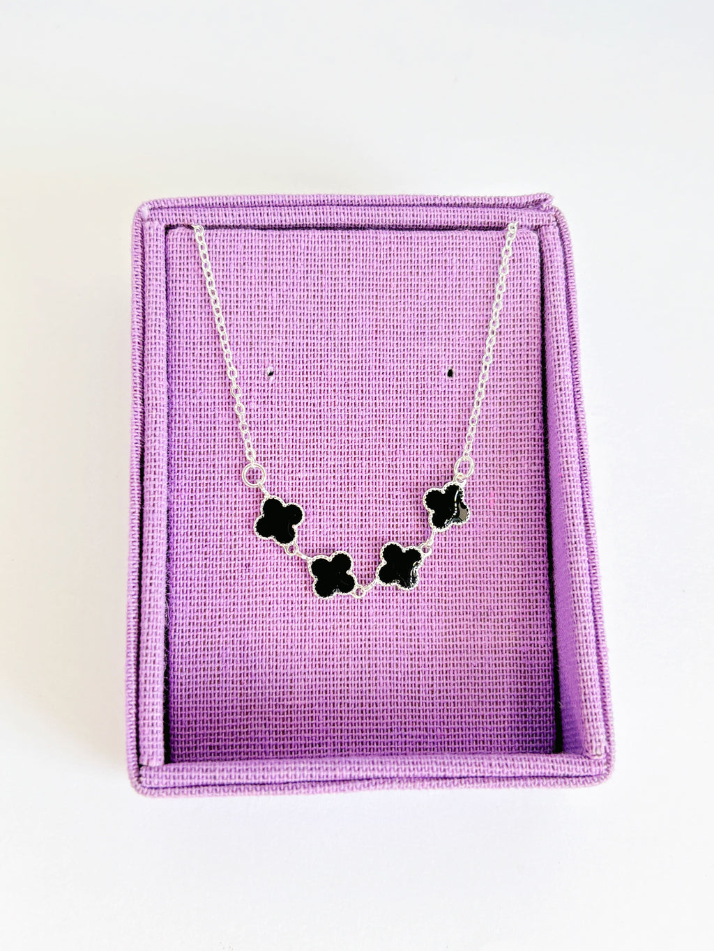 Pulseira Preta Quatro Trevos