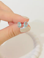 Brinco Oval Azul Claro